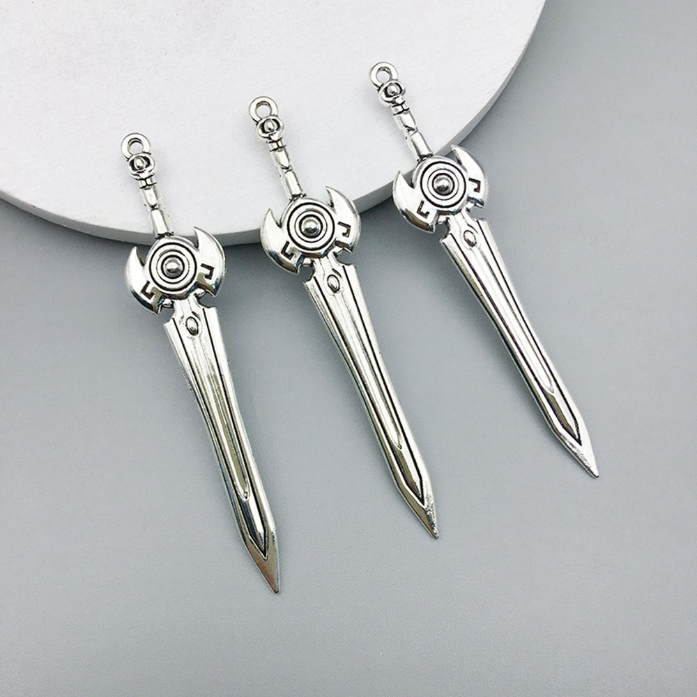 Royal Knight's Shortsword Large Alloy Pendant Charm for Jewelry NWT